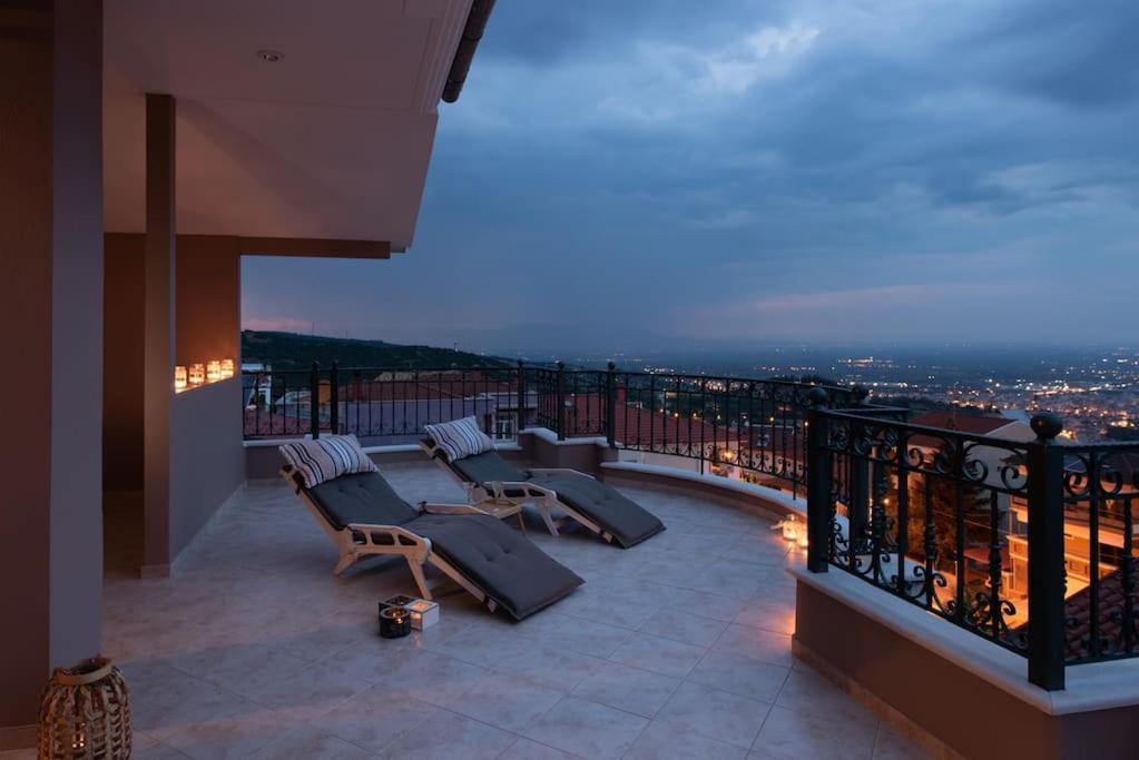 Appartamento Amazing View With Huge Balcony Veria  Esterno foto