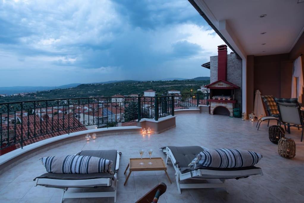 Appartamento Amazing View With Huge Balcony Veria  Esterno foto