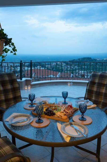Appartamento Amazing View With Huge Balcony Veria  Esterno foto