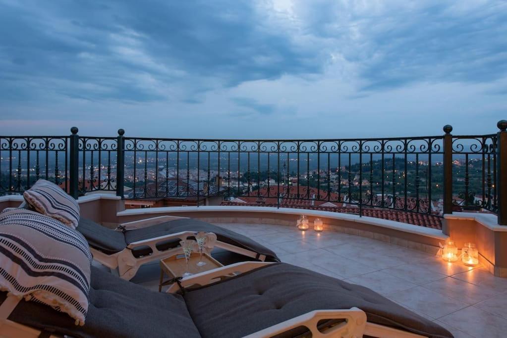 Appartamento Amazing View With Huge Balcony Veria  Esterno foto